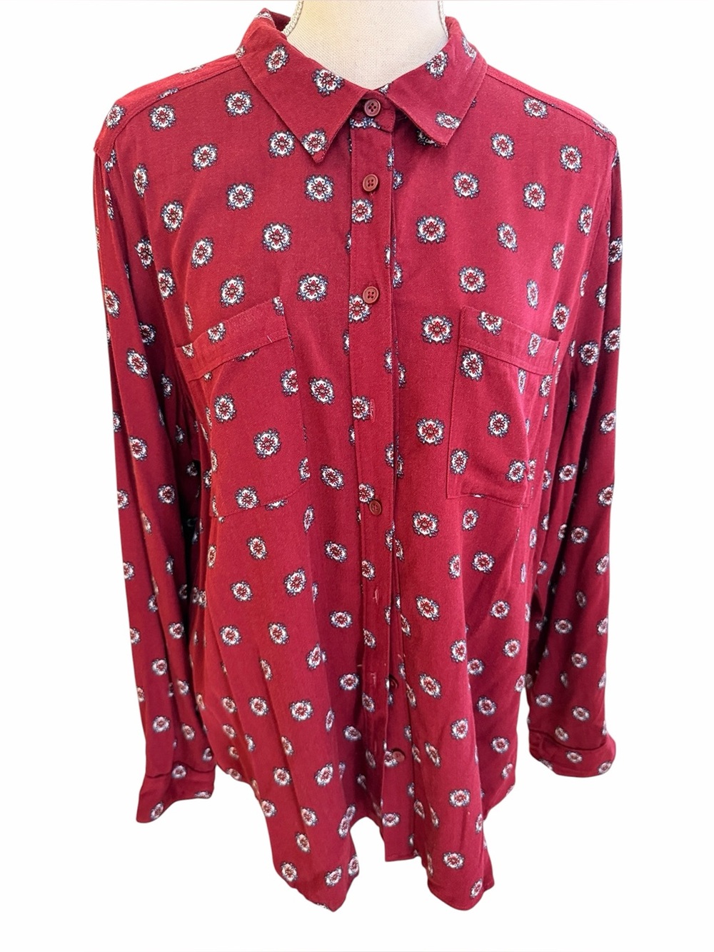 Liz Claiborne  Burgundy Medallion Print Button-Up Boyfriend Shirt XL
